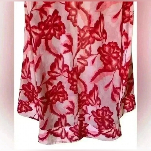 House of Harlow 1960 x Revolve Yuliana Bed
Kimono White and Red - Picture 7 of 12